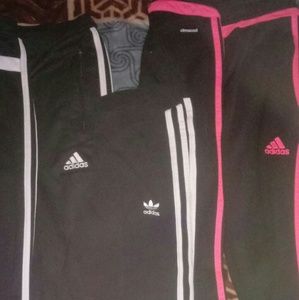 *Trading for @Lizzza_bby* Adidas